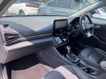 Hyundai IONIQ 1.6 h-GDi Premium SE DCT Euro 6 (s/s) 5dr