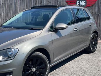 Volkswagen Golf 1.6 TDI BlueMotion Tech SE DSG Euro 5 (s/s) 5dr