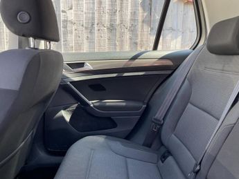 Volkswagen Golf 1.6 TDI BlueMotion Tech SE DSG Euro 5 (s/s) 5dr