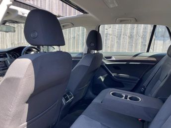 Volkswagen Golf 1.6 TDI BlueMotion Tech SE DSG Euro 5 (s/s) 5dr