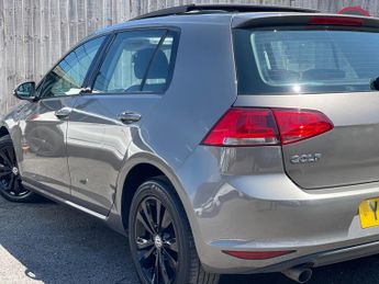 Volkswagen Golf 1.6 TDI BlueMotion Tech SE DSG Euro 5 (s/s) 5dr