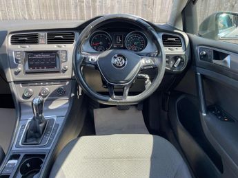 Volkswagen Golf 1.6 TDI BlueMotion Tech SE DSG Euro 5 (s/s) 5dr