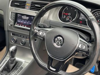 Volkswagen Golf 1.6 TDI BlueMotion Tech SE DSG Euro 5 (s/s) 5dr