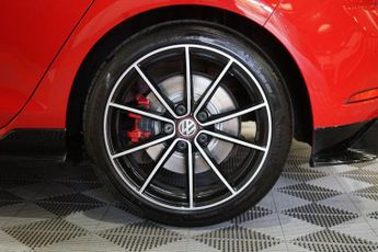 Volkswagen Golf 2.0 TSI GTI TCR DSG Euro 6 (s/s) 5dr