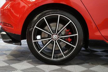Volkswagen Golf 2.0 TSI GTI TCR DSG Euro 6 (s/s) 5dr