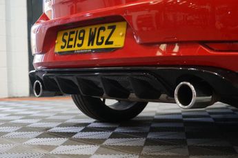 Volkswagen Golf 2.0 TSI GTI TCR DSG Euro 6 (s/s) 5dr