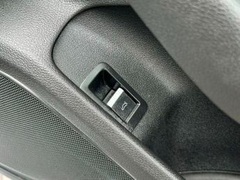 Audi A4 2.0 TDI S line S Tronic Euro 6 (s/s) 4dr