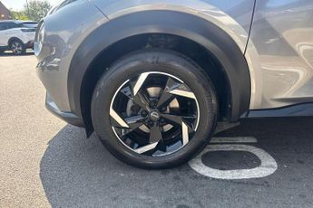 Nissan Juke 1.0 DiG-T 114 N-Connecta 5dr DCT