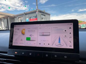 MG MG4 64kWh Trophy Long Range Auto 5dr