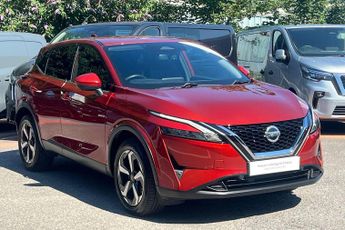 Nissan Qashqai 1.3 DiG-T MH N-Connecta 5dr
