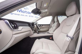 Volvo XC60 2.0 T5 Inscription Pro Auto AWD Euro 6 (s/s) 5dr