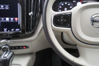 Volvo XC60 2.0 T5 Inscription Pro Auto AWD Euro 6 (s/s) 5dr