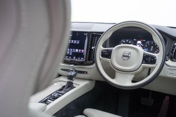 Volvo XC60 2.0 T5 Inscription Pro Auto AWD Euro 6 (s/s) 5dr