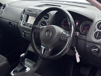 Volkswagen Tiguan 2.0 TDI BlueMotion Tech Match DSG 4WD Euro 5 (s/s) 5dr