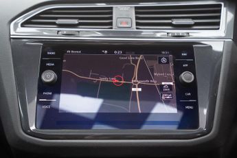 Volkswagen Tiguan 2.0 TDI R-Line DSG Euro 6 (s/s) 5dr