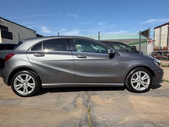 Mercedes-Benz A Class 2.1 A200d Sport (Premium) 7G-DCT Euro 6 (s/s) 5dr