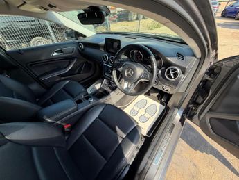 Mercedes-Benz A Class 2.1 A200d Sport (Premium) 7G-DCT Euro 6 (s/s) 5dr