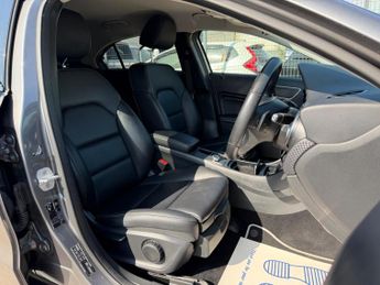 Mercedes-Benz A Class 2.1 A200d Sport (Premium) 7G-DCT Euro 6 (s/s) 5dr