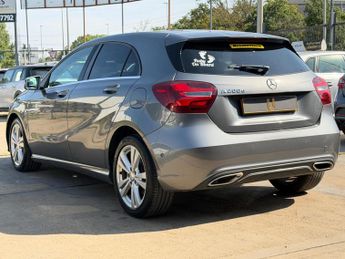 Mercedes-Benz A Class 2.1 A200d Sport (Premium) 7G-DCT Euro 6 (s/s) 5dr