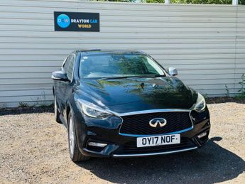 Infiniti Q30 1.6T City Black Edition Euro 6 (s/s) 5dr
