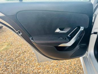 Mercedes-Benz A Class 1.5 A180d AMG Line (Executive) 7G-DCT Euro 6 (s/s) 5dr