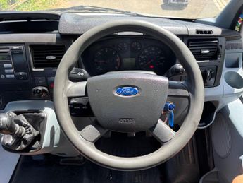 Ford Transit 2.2 TDCi 350 RWD L2 2dr (DRW)