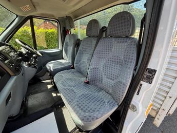 Ford Transit 2.2 TDCi 350 RWD L2 2dr (DRW)