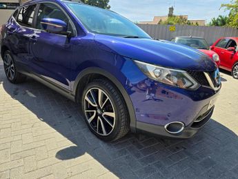 Nissan Qashqai 1.6 dCi Tekna SUV 5dr Diesel Manual 4WD Euro 5 (s/s) (130 ps)