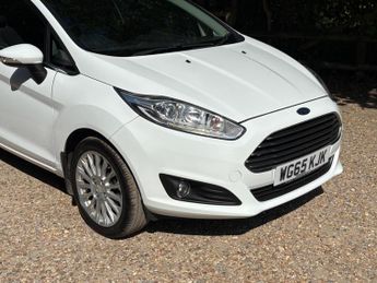Ford Fiesta 1.0T EcoBoost Zetec Euro 6 (s/s) 3dr