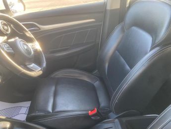 MG MG ZS 1.0 T-GDI Exclusive Auto Euro 6 5dr