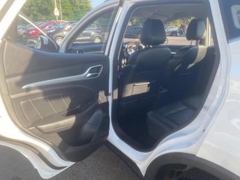 MG MG ZS 1.0 T-GDI Exclusive Auto Euro 6 5dr