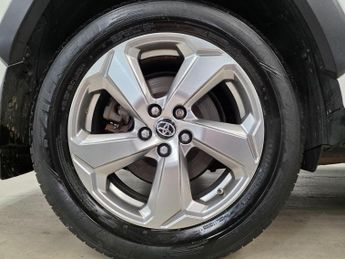 Toyota RAV4 2.5 VVT-h Design CVT 4WD Euro 6 (s/s) 5dr