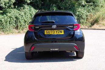 Toyota Yaris 1.5 VVT-h Design E-CVT Euro 6 (s/s) 5dr