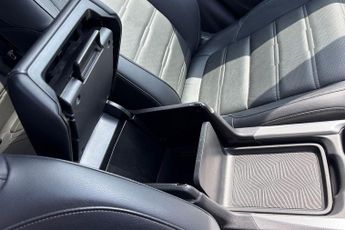 Honda Cr-v 2.0 i-MMD Hybrid SR  2WD 5dr eCVT