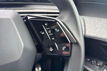 Peugeot E-5008 73kWh Allure Auto 5dr