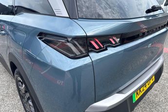 Peugeot E-5008 73kWh Allure Auto 5dr