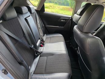 Toyota Auris 1.8 VVT-h Excel CVT Euro 5 (s/s) 5dr