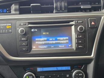 Toyota Auris 1.8 VVT-h Excel CVT Euro 5 (s/s) 5dr