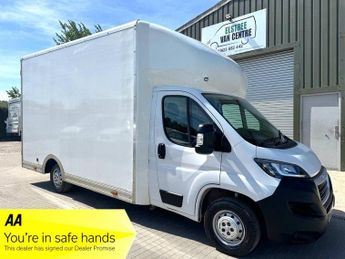 Peugeot Boxer 2.2 BlueHDi 335 Built for Business Low Floor Luton 4dr Diesel Ma