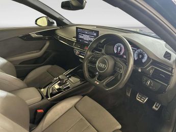 Audi A4 2.0 TFSI 35 Black Edition Saloon 4dr Petrol S Tronic Euro 6 (s/s