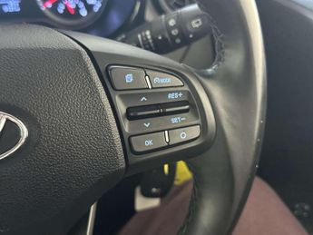 Hyundai i10 1.2 SE Connect Hatchback 5dr Petrol Auto Euro 6 (s/s) (84 ps)