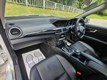Mercedes-Benz C Class 2.1 C200 CDI BlueEfficiency Executive SE G-Tronic+ Euro 5 (s/s) 
