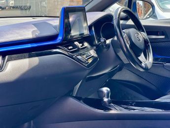 Toyota C-HR 1.8 VVT-h Dynamic CVT Euro 6 (s/s) 5dr