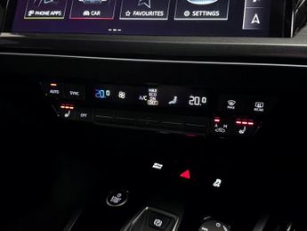 Audi Q4 e-tron 40 S line SUV 5dr Electric Auto 82kWh (204 ps)