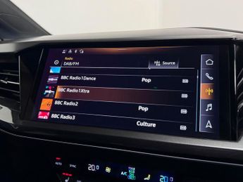 Audi Q4 e-tron 40 S line SUV 5dr Electric Auto 82kWh (204 ps)