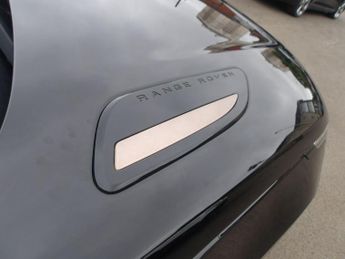 Land Rover Range Rover Velar 2.0 D180 R-Dynamic SE Auto 4WD Euro 6 (s/s) 5dr