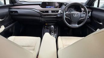 Lexus UX 300e 54.3kWh Premium Plus SUV 5dr Electric Auto (204 ps)