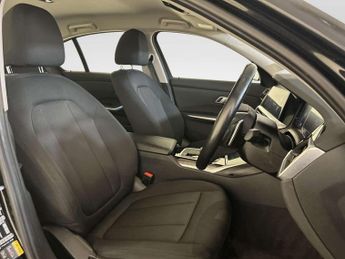 BMW 3 Series 2.0 330e 12kWh SE Pro Saloon 4dr Petrol Plug-in Hybrid Auto Euro