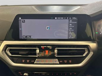 BMW 3 Series 2.0 330e 12kWh SE Pro Saloon 4dr Petrol Plug-in Hybrid Auto Euro