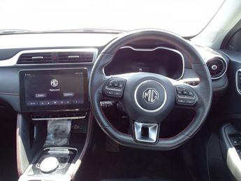 MG MG ZS 51.1kWh Trophy Auto 5dr